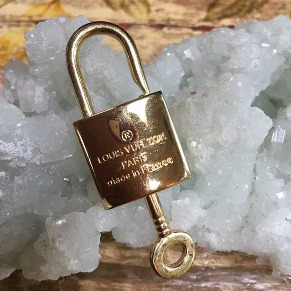 🦋Louis Vuitton Lock and Key